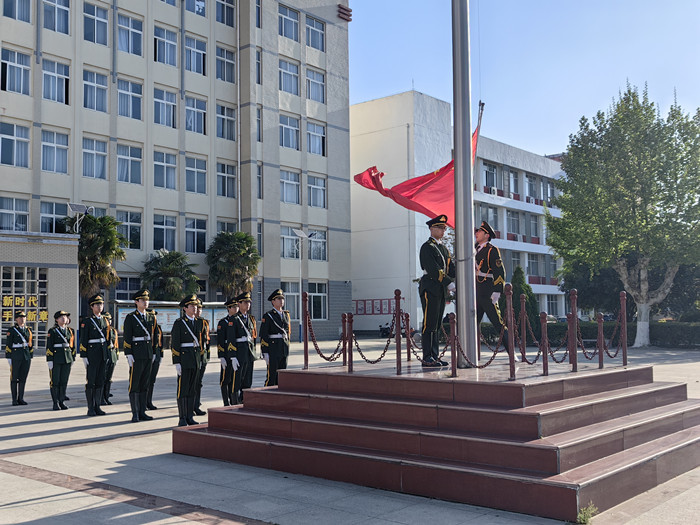 新闻1_副本.jpg 新闻1_副本.jpg